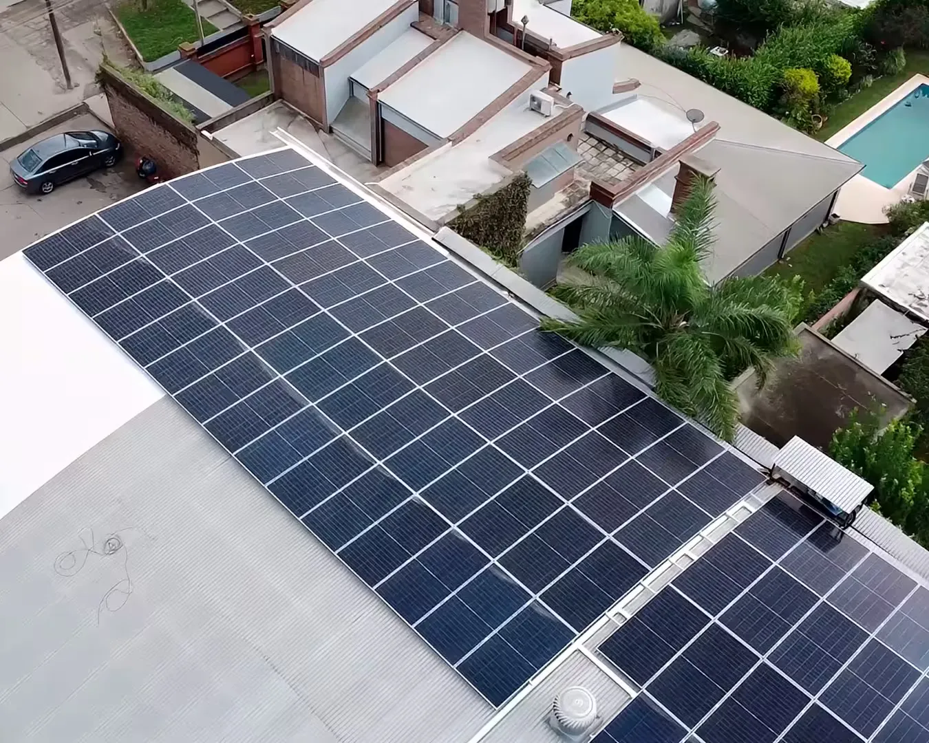 Inversor Growatt instalado en Supermercado Arcoiris